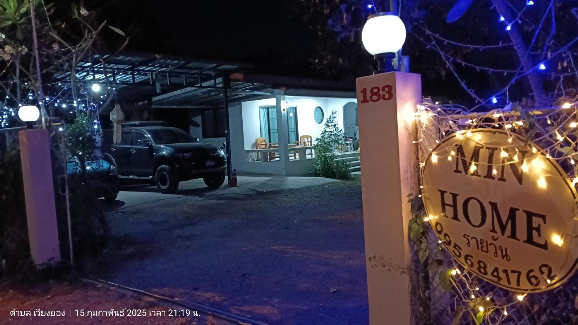 Min House Hotell Lamphun Exteriör bild